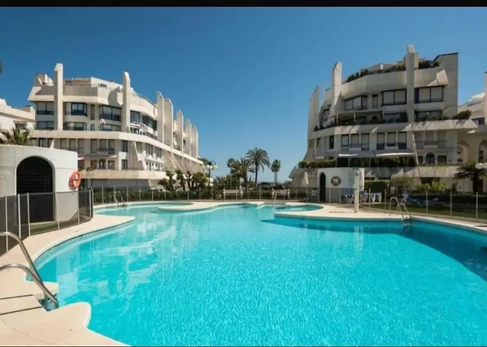 Beachside Apartment In Center Of Marbella
